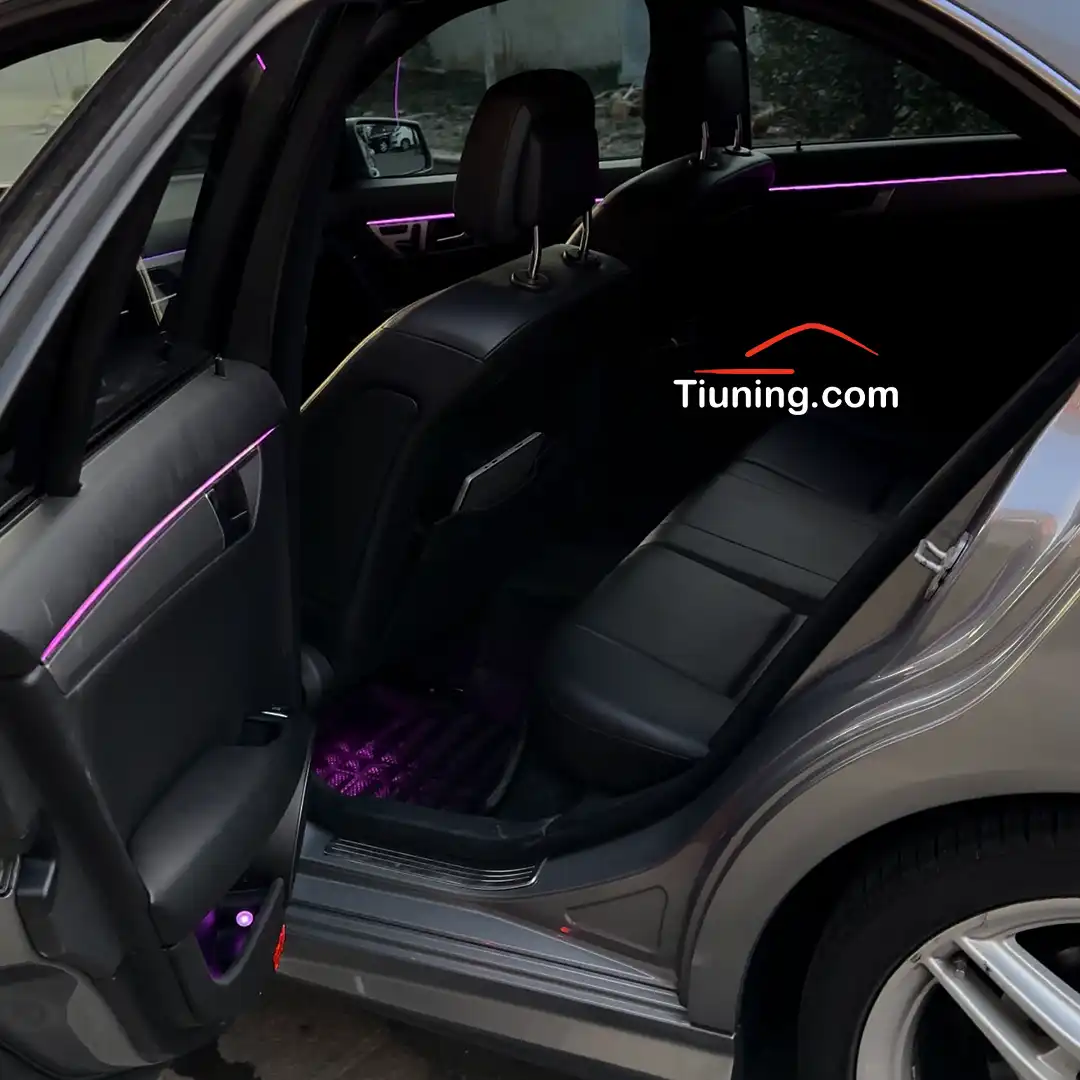 نورپردازی بنز C-class